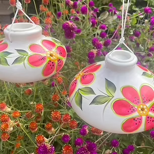 Lone Wolf Short Hummingbird Feeder