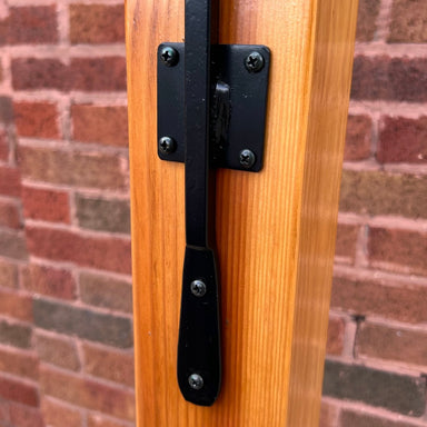 Erva iron hanger detail