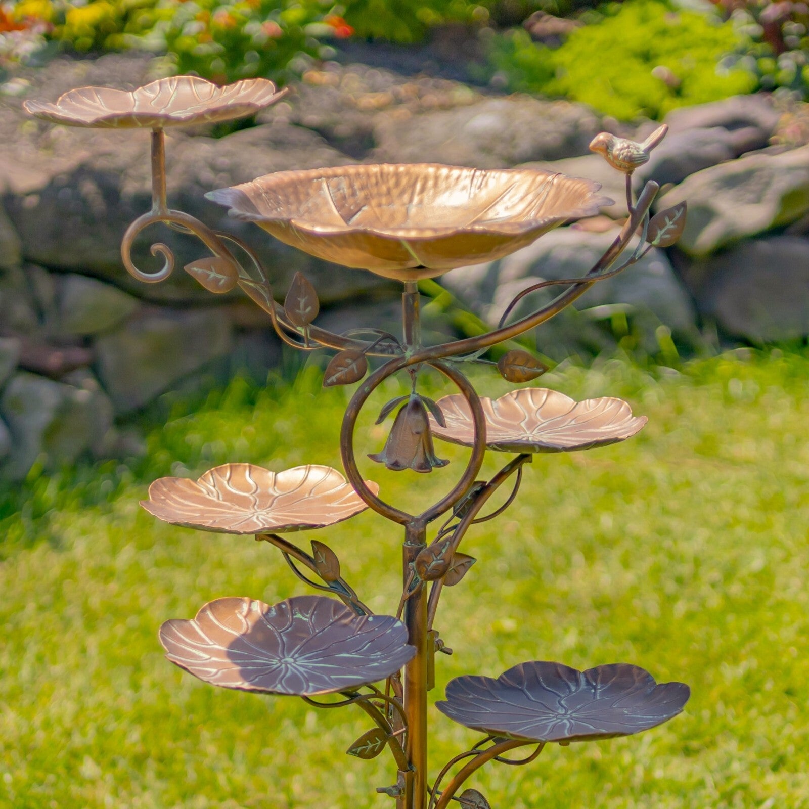 Zaer Camellia birdbath garden stake, angle view